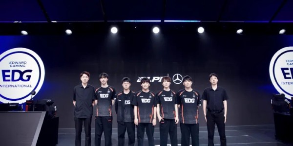 Zdz发文告别2025赛季：谢谢今年大家的陪伴zdz想一直打下去