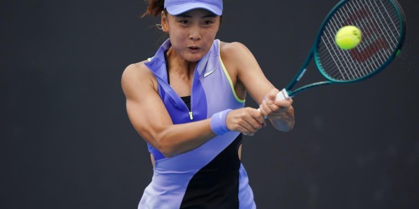 FB体育-袁悦惊天逆转终结大满贯十连败，王欣瑜单双打作战当劳模意外挨批