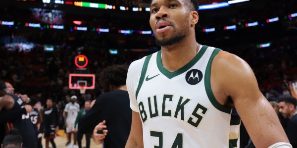 FB体育官网-马祖拉谈字母称赞自己：他是超级球星 没球员我们什么都做不成