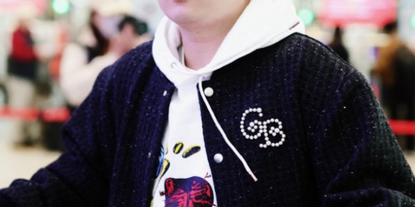 FB体育官网-林诗栋将封闭训练两周！世排跌第5世界杯丢种子位 肩伤成最大隐患