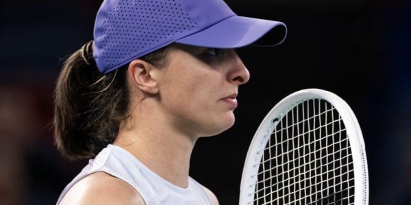 斯瓦泰克：很高兴自己能在关键时刻保持稳定；鲍里妮非常难缠