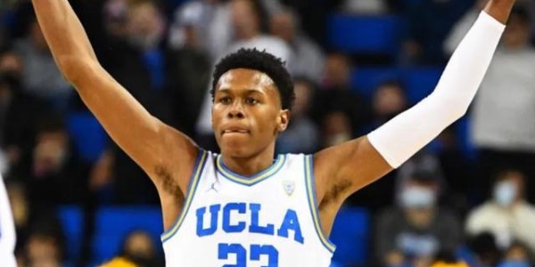 FB体育-大学场均3.3分的糙哥们，也能拿周最佳？