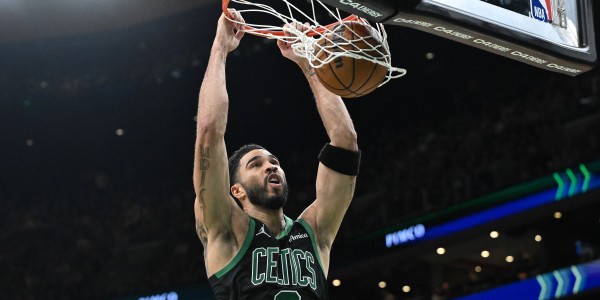 FB体育-领袖回归！塔图姆复出至今出战15场 凯尔特人13胜2负！